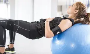 Trening EMS: co to jest? Efekty, korzyści i czy warto spróbować?