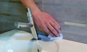 Czy fuga ciemnieje? Poznaj przyczyny i sposoby na jej ochronę