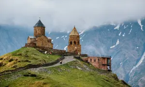 Gruzja kiedy jechać - najlepszy czas na niezapomniane wakacje