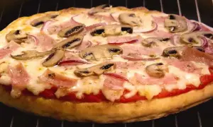 Pizza Guseppe ile piec: idealny czas i temperatura, aby nie spalić