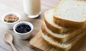Ile kalorii ma chleb tostowy? Zaskakujące wartości kaloryczne!