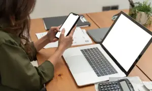 Jak odinstalować Facebooka i odzyskać kontrolę nad swoim czasem