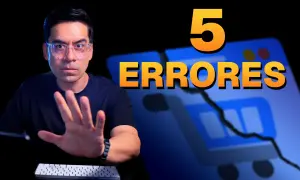 Hombre con gesto de advertencia, texto "5 ERRORES" y carrito de compras roto. Evita estos errores al montar tu tienda online.
