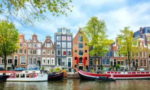 Wynajem mieszkania w Amsterdamie: Koszty, porady i jak znaleźć lokum?