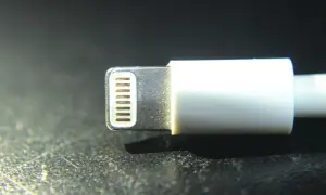 Gdzie kupić kabel do iPhone'a? Bezpieczne zakupy i certyfikat MFi