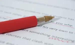 Jak się pisze z okazji - poprawne użycie i najczęstsze błędy