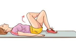 Femme effectuant un étirement piriforme sur un tapis, genoux pliés, pieds au sol. Une flèche rouge indique le mouvement.
