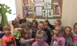 Dzień pluszowego misia w przedszkolu – kiedy i jak go obchodzić?