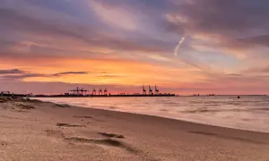Gdańsk i morze: Tak! Twój przewodnik po plażach i atrakcjach