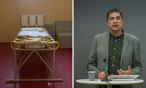 En tom båra med remmar står redo. Bredvid en man i kostym talar om lpt vård.