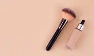 Baza pod krem BB: Kiedy musisz jej użyć, a kiedy to zbędny krok?