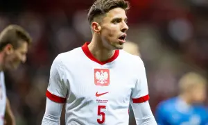 Jan Bednarek wzrost i waga - jak jego wymiary wpływają na grę obrońcy?