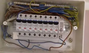 Jak sprawdzić który to kabel i uniknąć niebezpieczeństw w instalacji