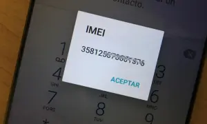 Ventana emergente muestra el código IMEI de un teléfono.