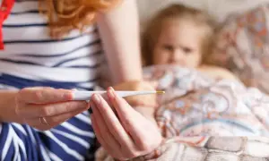 Zwolnienie na dziecko z weekendem czy bez – co warto wiedzieć?