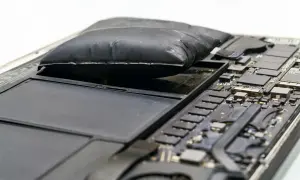 Wymiana baterii w laptopie: Ile zapłacisz i jak nie przepłacić?