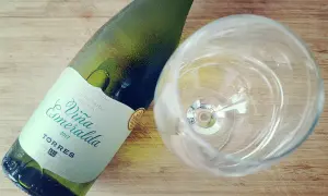 Gdzie kupić wino Esmeralda? Sprawdź najlepsze oferty online