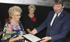 Uniwersytet Trzeciego Wieku Zamość - edukacja dla seniorów i ich korzyści