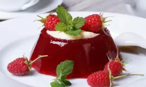 Ile kcal ma galaretka malinowa? Zaskakujące wartości odżywcze!