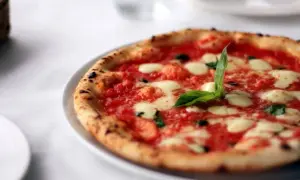 Pizza Margherita : les 5 ingrédients secrets pour l'authentique saveur