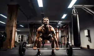 Trening siłowy: Co daje? Zbuduj siłę, spal tłuszcz, żyj zdrowiej!