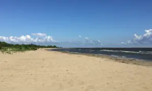 Mikoszewo ile do morza? Sprawdź, jak łatwo dojść do plaży