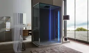 Cabina doccia moderna con luci blu per un'esperienza di doccia cromoterapia rilassante.