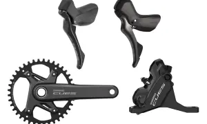 Shimano CUES: manetki, korba i hamulec tarczowy. Porównanie z Deore.