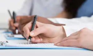 Do kiedy renta rodzinna? ZUS, wiek, studia nie strać świadczenia!