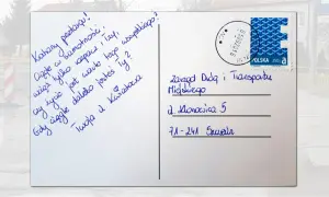 Jak napisać pozdrowienia z wycieczki? Stwórz niezapomniane pamiątki!