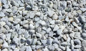 Ile kruszywa pod kostkę? Oblicz dokładnie potrzebną ilość