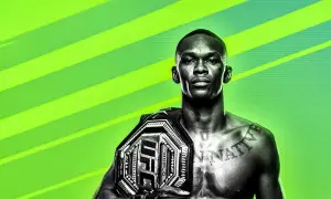 Czarno-biały wojownik UFC z pasem mistrzowskim na tle zielonych pasów.