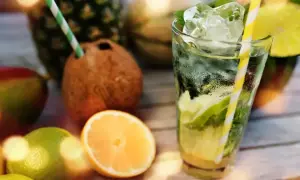 ¿Cansado del alcohol? Crea bebidas sin gas, deliciosas y sanas