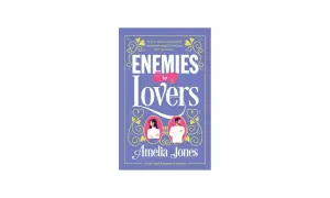 Okładka książki "Enemies to Lovers" Amelii Jones. Dwie postacie w medalionach, symbolizujące przemianę od wrogów do zakochanych.