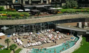 Relaks przy basenie i w spa. Sprawdź hotel Arłamów ceny i ofertę.