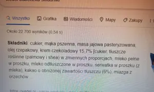 Szukasz informacji, ile kcal ma babeczka Wedel? Na ekranie widać składniki tej słodkości: cukier, mąka, krem czekoladowy.