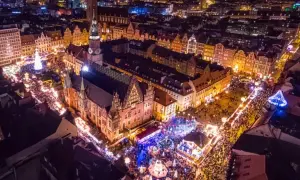 Odkryj świat z Wrocławia: 80+ kierunków na city break i wakacje