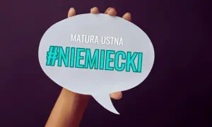 Dłoń trzyma białą chmurkę z napisem "MATURA USTNA #NIEMIECKI".