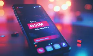 Un smartphone affiche un message d'erreur "eSIM Not Detected". La carte e-SIM semble avoir un problème.