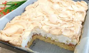 Przepis na pyszne ciasto rabarbarowe, które zawsze się udaje