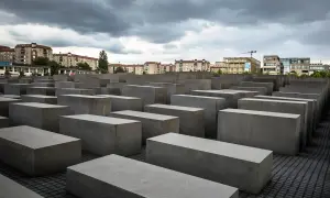 Minnesmärket över Europas mördade judar i Berlin, nära judiska museet, består av tusentals betongblock.