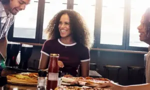 Ile pizz dziennie sprzedaje pizzeria? Zaskakujące statystyki sprzedaży