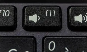 Jak włączyć klawisze funkcyjne w laptopie i uniknąć problemów z ustawieniami