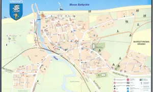 Mapa pokazuje Ustrońne nad Morzem Bałtyckim. Znajdziesz tu port, promenadę i liczne obiekty turystyczne.