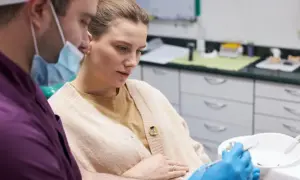 Ciąża a dentysta: Bezpieczne znieczulenie rozwiewamy obawy