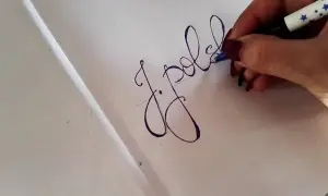 Jak ładnie podpisać zeszyt, by wyróżniał się w szkole?