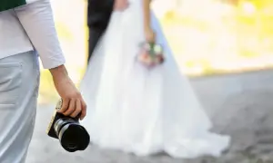 Jak wybrać fotografa na wesele? Poradnik krok po kroku (70 znaków)