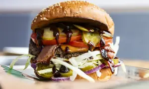 Jalapeno Burger: Od 7,50 zł do 50 zł! Gdzie zjesz najtaniej?