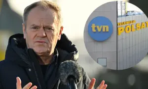 Donald Tusk przed mikrofonem, w tle logo TVN i napis "TELEWIZJA POLSAT". Mówi, że nie oglądam Polsatu.