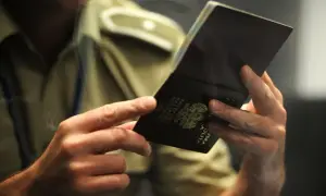 Co zrobić ze starym paszportem, aby uniknąć kradzieży tożsamości?